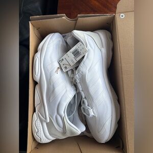 Adidas Men's All-White Sneakers (Osweego pure)